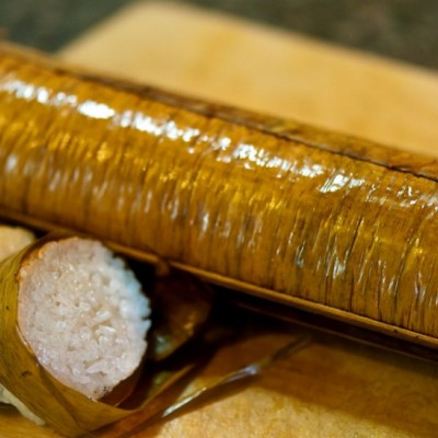 Berbuka Puasa Dengan Nasi Dalam Bambu